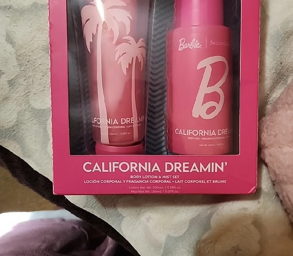 Pink Travel Cosmetic Set